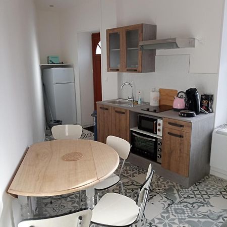 Appart Proche Toutes Commodites Souvigny Exterior foto